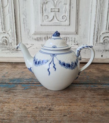 B&G Empire rare small teapot No. 93