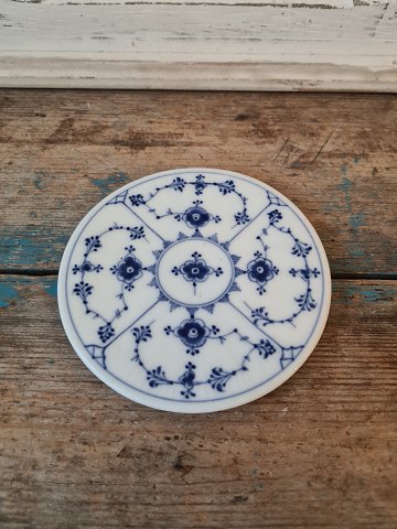 Royal Copenhagen Blue fluted heating plate no. 452