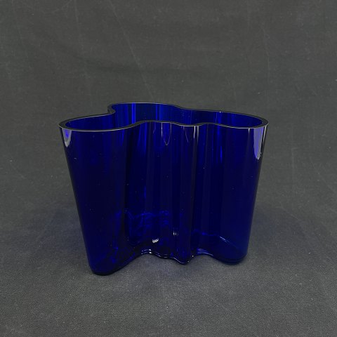 Alvar Aalto blå Savoy vase, 12 cm.
