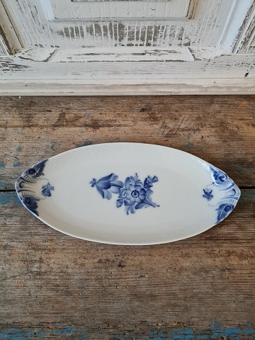 Royal Copenhagen Blue Flower dish no. 8124