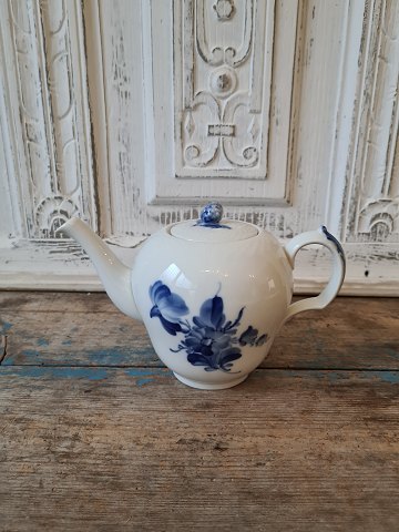 Royal Copenhagen Blue Flower small teapot No. 8122