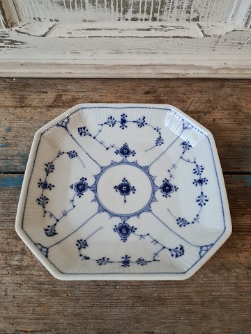 Royal Copenhagen Blue fluted dish no. 231