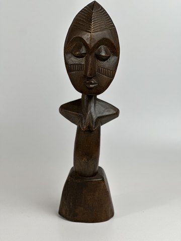 Afrikanische Ashanti Fruchtbarkeitsfigur "Akuaba". Geschnitzt in Holz. 
Handgefertigt.