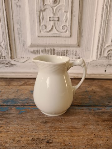 B&G White Elegance cream jug