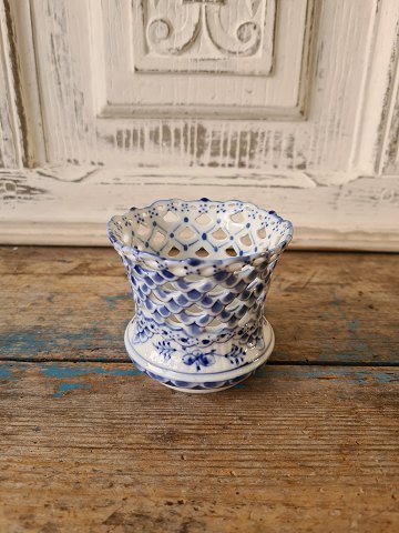 Royal Copenhagen Blue fluted full lace cigarette cup No. 1015