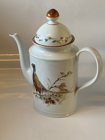 Jagtstellet Mads Stage Coffee pot with Pheasant chef.
Height 25 cm.
22.5 x 10 cm
SOLD
