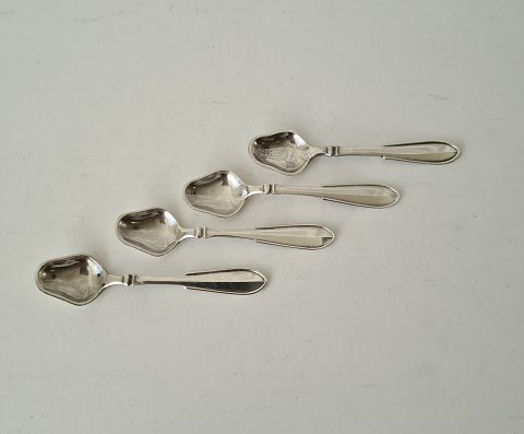 Hans Hansen no. 1 salt spoon in silver