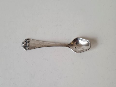 Water lilly salt spoon in silver from 1926