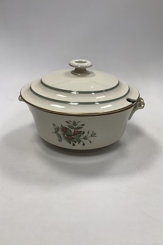 Royal Copenhagen Fensmark Suppeterrin No  9576