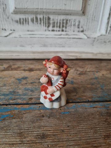 Royal Copenhagen Pixie elf with heart No. 761