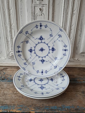 Royal Copenhagen Blue fluted dinner plate no. 175