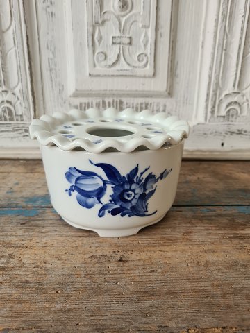 Royal Copenhagen Blue Flower tea heater no. 9787