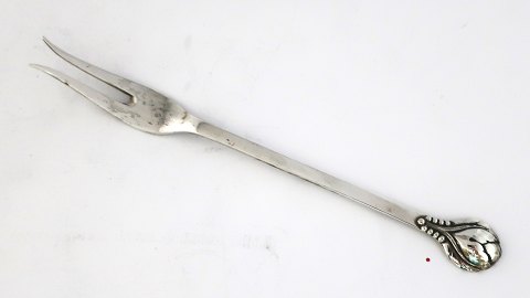Evald Nielsen sølvbestik no. 3. Sølv (830). Pålægsgaffel. Længde 15 cm.