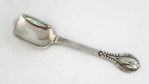 Evald Nielsen sølvbestik no. 3. Sølv (830). Marmeladeske. Længde 14,6 cm.