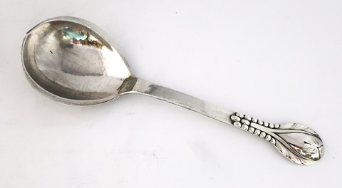 Evald Nielsen Silberbesteck Nr. 3. Silber (925). Servierlöffel. Länge 21,6 cm.