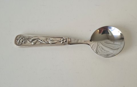 Marmalade spoon in silver and steel decorated with flowers