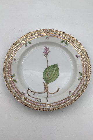 Royal Copenhagen Flora Danica Salat Tallerken No 20/3573