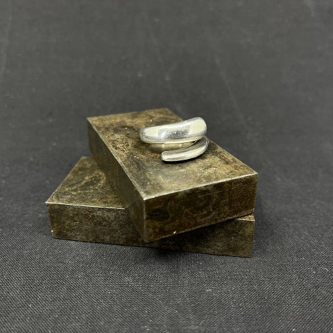 Modern ring i silver
