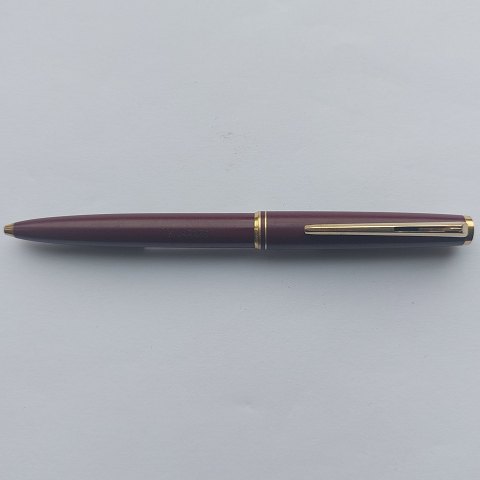 Burgundy Montblanc ballpoint pen.