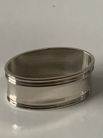 Napkin ring in silver
Stamped 830s Sv.T.
Measures 5.5 cm
SOLD