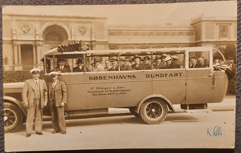 Ubrugt postkort: Turistbus Københavns Rundfart i 1920