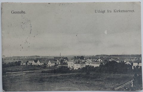 Postkort: Kig imod Gentofte fra Kirketårnet i 1912