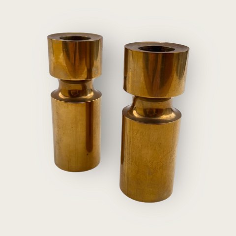 Brass candlesticks
set of 2 pcs.
*DKK 300
