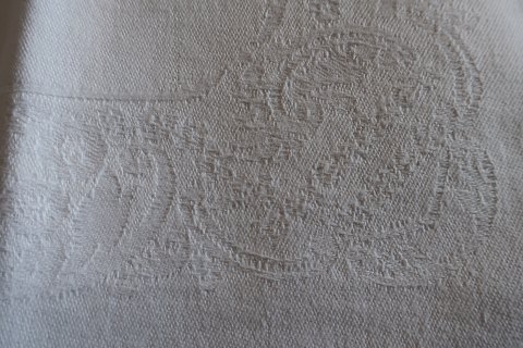 Antikke Stofservietter/Mundservietten
Aus Flachs
Handgemacht
Mit schönem Gewebe mit Struktur
48cm x 48cm
Wir haben: 4 stk. die gleich sind
In sehr gutem Stande
Das antikke, dänishe Leinen und Barchent ist unser Sondergebiet