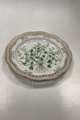 Royal Copenhagen Flora Danica Fad med gennembrudt kand No 20 / 3574