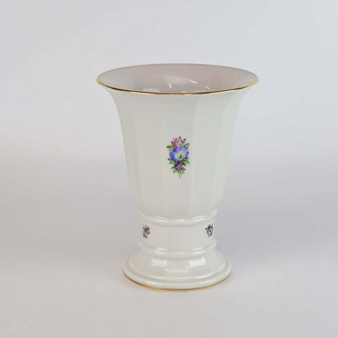RC Vase
8601
Strøblomst
14,5 cm

