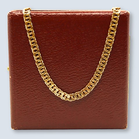 A necklace of 18k gold, l. 55,5 cm. A necklace of 18k gold, l. 55,5 cm.