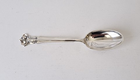 Monica dinner spoon in silver