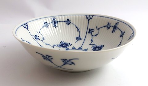 Royal Copenhagen. Blue fluted, plain. Compote bowl. Model 290. Diameter 15.8 cm. 
(2 quality)