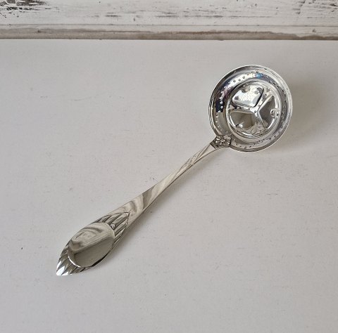 Træske sugarspoon in silver from 1910