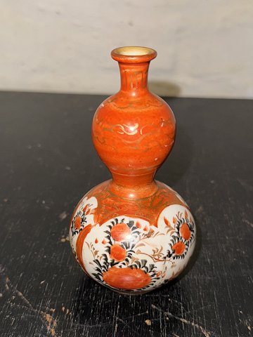 Japansk vase i organisk form