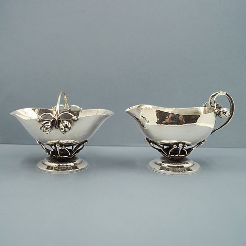 Georg Jensen; Sukkerskål og flødekande sterlingsølv, nr. 235 A