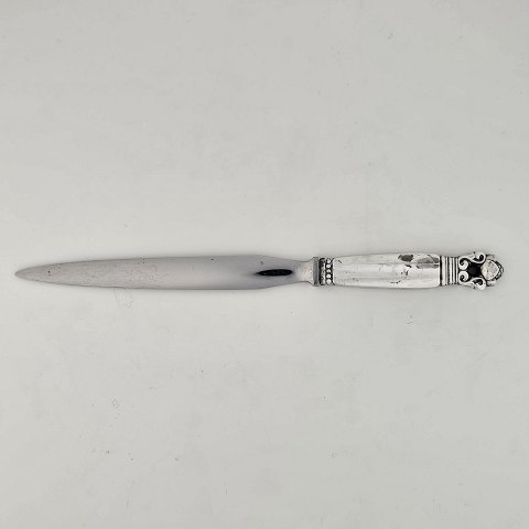 Text available in Danish language