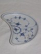 Blue Fluted Plain
Half moon dish
Royal Copenhagen