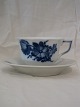 Blue Flower Angular
Coffee cup
Royal Copenhagen