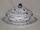 Blue Fluted Plain
Soup Tureen
Royal Copenhagen.