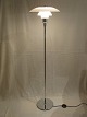 PH
Floor lamp