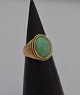 14k guldring m. jade. Str. 48,5