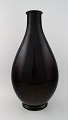 Rare and large Kähler, Denmark, Svend Hammershoi, glazed stoneware vase.