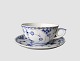 Musselmalet halvblonde teacup
First sorting no. 656
Royal Copenhagen
Height: 6 cm
Diameter: 10,5 cm
Price per cup: 425 kr
4
