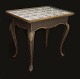 Aabenraa 
Antikvitetshandel 
præsenterer: 
Originaldekoreret 
flisebord med 
lysudtræk og 
blådekorerede 
hollandske ...