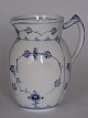 Blue Fluted Plain
Jug
Royal Copenhagen