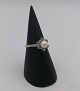 14k guldring m. perle, str. 53.5