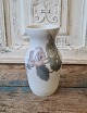Royal Copenhagen Art Nouveau vase dekoreret med tallerkensmækker  no. 489/95