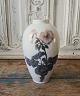 Royal Copenhagen Art Nouveau vase dekoreret med pelargonie no. 580/47C