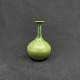 Grønglaseret smalhalset vase